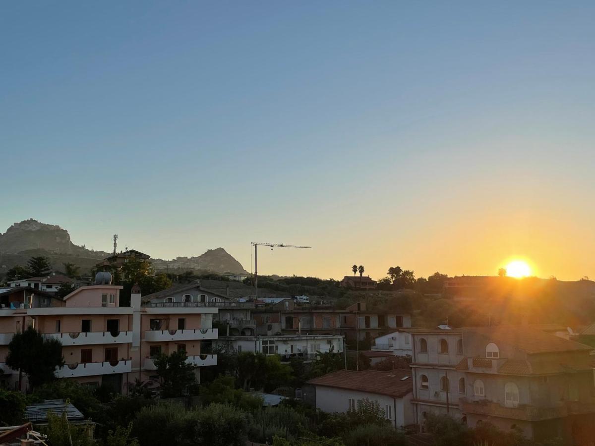 Pipa'S Suntrap Apartamento Taormina Exterior foto