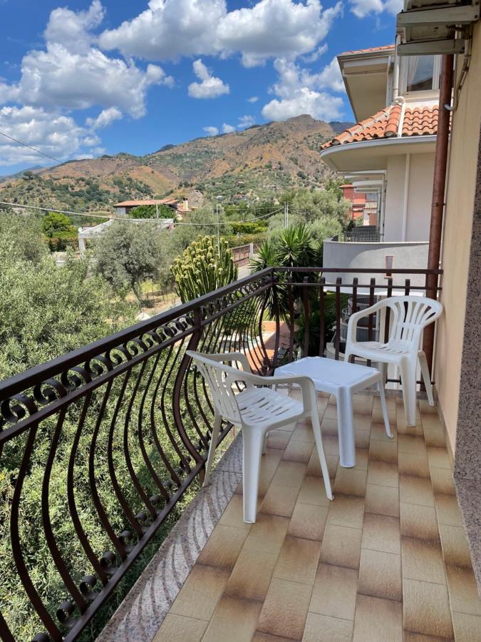 Pipa'S Suntrap Apartamento Taormina Exterior foto